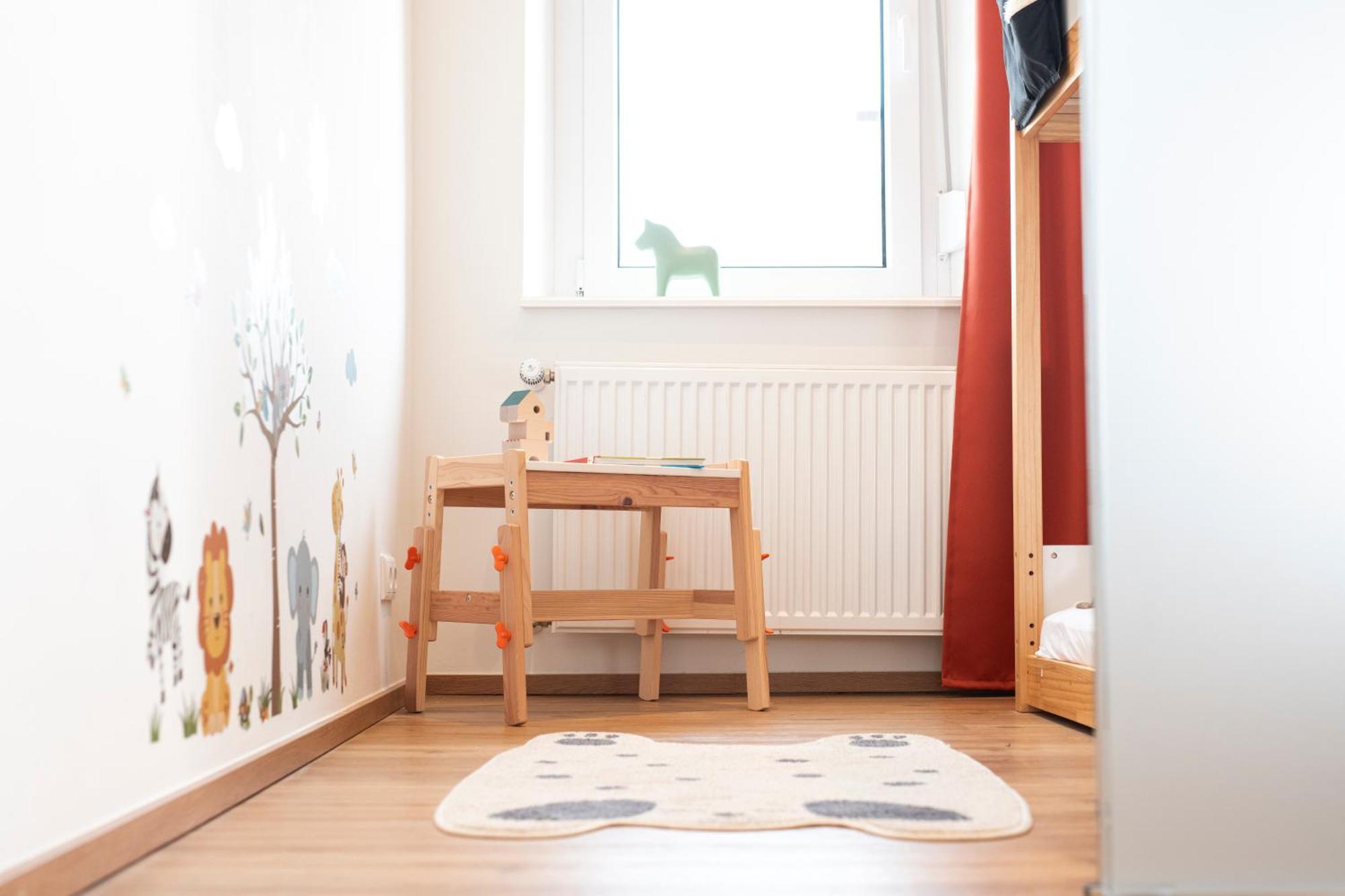 Bunter Hund Apartments - Zentrales Apartment, Parkplatz, Wintergarten, Kinderzimmer Rothenburg ob der Tauber Exterior photo